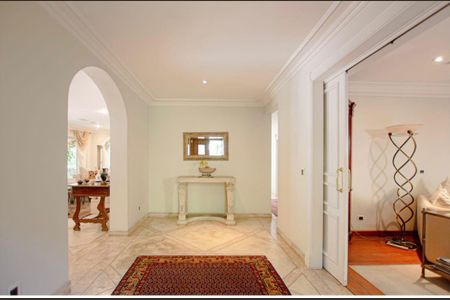 Casa à venda com 740m², 4 quartos e 8 vagas