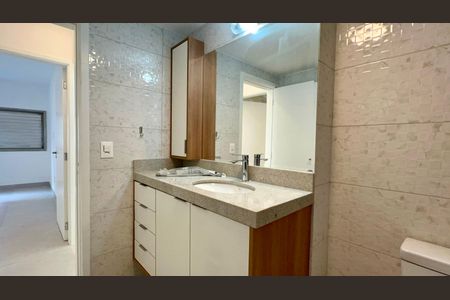 Apartamento à venda com 103m², 3 quartos e 1 vagaBanheiro