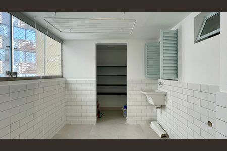 Apartamento à venda com 103m², 3 quartos e 1 vagaÁrea de Serviço