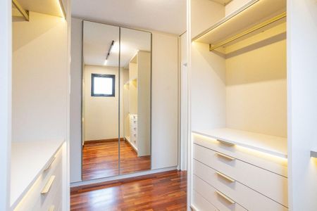 Casa à venda com 4 quartos, 370m² em Alphaville, Santana de Parnaíba