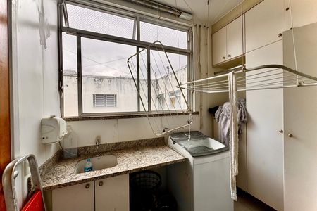 Apartamento para alugar com 145m², 3 quartos e 1 vagaÁrea de serviço