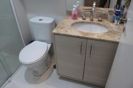 Apartamento à venda com 107m², 3 quartos e 2 vagasBanheiro