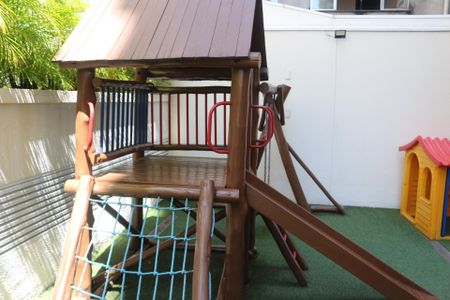 Apartamento à venda com 107m², 3 quartos e 2 vagasÁrea comum - Playground