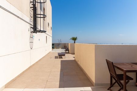 Apartamento à venda com 33m², 2 quartos e sem vaga Apartamento à venda com 33m², 2 quartos e sem vagaTerraço