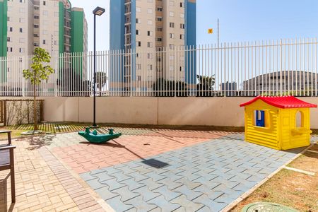 Apartamento à venda com 33m², 2 quartos e sem vaga Apartamento à venda com 33m², 2 quartos e sem vagaÁrea comum - Playground