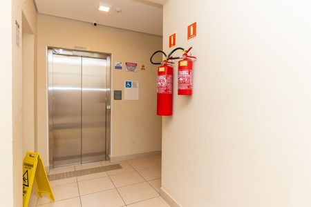 Apartamento à venda com 33m², 2 quartos e sem vaga Apartamento à venda com 33m², 2 quartos e sem vagaHall de entrada