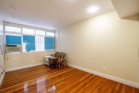 Apartamento à venda com 207m², 4 quartos e 1 vaga