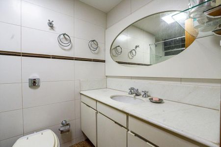 Apartamento à venda com 207m², 4 quartos e 1 vaga