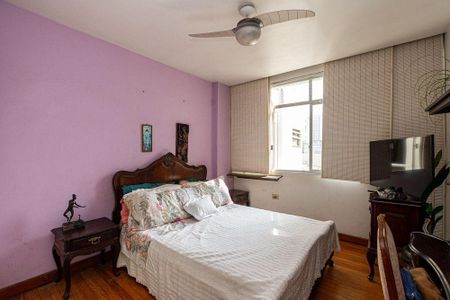 Apartamento à venda com 207m², 4 quartos e 1 vaga
