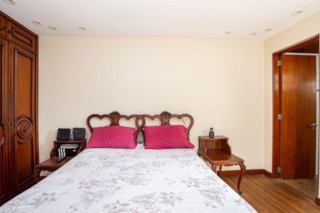 Apartamento à venda com 207m², 4 quartos e 1 vaga
