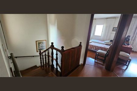 Casa à venda com 3 quartos, 300m² em Indianópolis, São Paulo