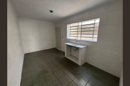 Casa para alugar com 150m², 2 quartos e 1 vaga Casa para alugar com 150m², 2 quartos e 1 vagaCozinha