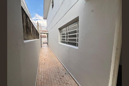 Casa para alugar com 150m², 2 quartos e 1 vaga Casa para alugar com 150m², 2 quartos e 1 vagaCorredor