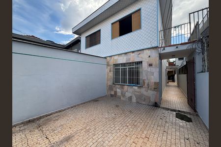 Casa para alugar com 150m², 2 quartos e 1 vaga Casa para alugar com 150m², 2 quartos e 1 vagaGaragem