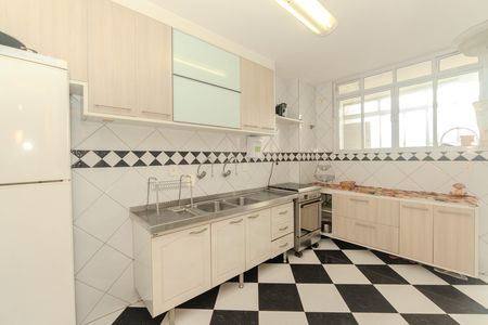 Apartamento para alugar com 110m², 3 quartos e 1 vaga Apartamento para alugar com 110m², 3 quartos e 1 vagaCozinha