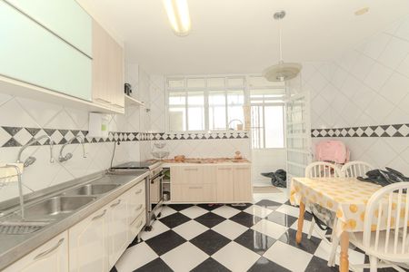 Cozinha de apartamento para alugar com 3 quartos, 110m² em Consolação, São Paulo