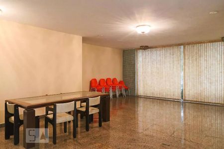 Apartamento para alugar com 110m², 3 quartos e 1 vaga Apartamento para alugar com 110m², 3 quartos e 1 vagaÁrea comum - Salão de festas