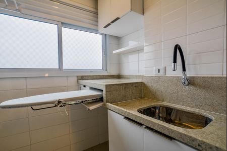 Apartamento para alugar com 49m², 2 quartos e 1 vaga Apartamento para alugar com 49m², 2 quartos e 1 vagaCozinha e Área de Serviço
