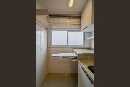 Apartamento para alugar com 49m², 2 quartos e 1 vaga Apartamento para alugar com 49m², 2 quartos e 1 vagaCozinha e Área de Serviço