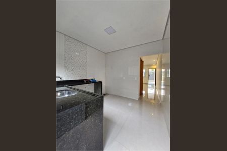 Casa à venda com 110m², 3 quartos e 2 vagas