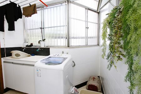 Apartamento à venda com 70m², 3 quartos e 1 vagaÁrea de Serviço