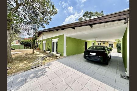 Casa para alugar com 445m², 3 quartos e 5 vagas Casa para alugar com 445m², 3 quartos e 5 vagasGaragem