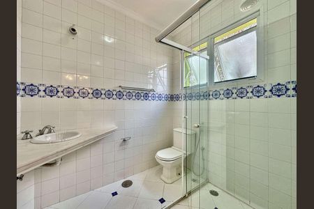 Casa para alugar com 445m², 3 quartos e 5 vagas Casa para alugar com 445m², 3 quartos e 5 vagasBanheiro