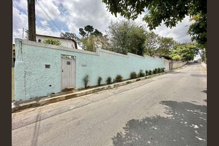 Casa para alugar com 445m², 3 quartos e 5 vagas Casa para alugar com 445m², 3 quartos e 5 vagasFachada