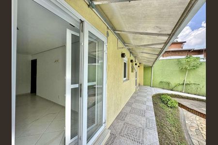Casa para alugar com 445m², 3 quartos e 5 vagas Casa para alugar com 445m², 3 quartos e 5 vagasÁrea externa