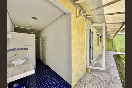Casa para alugar com 445m², 3 quartos e 5 vagas Casa para alugar com 445m², 3 quartos e 5 vagasÁrea externa