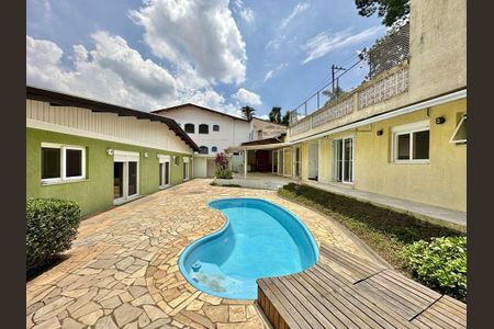 Casa para alugar com 445m², 3 quartos e 5 vagas Casa para alugar com 445m², 3 quartos e 5 vagasÁrea externa