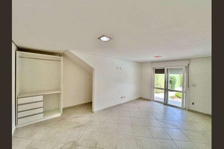 Casa para alugar com 445m², 3 quartos e 5 vagas Casa para alugar com 445m², 3 quartos e 5 vagasQuarto