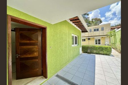 Casa para alugar com 445m², 3 quartos e 5 vagas Casa para alugar com 445m², 3 quartos e 5 vagasÁrea externa