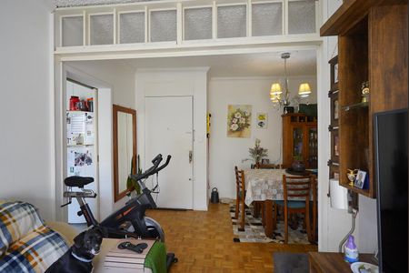 Sala de apartamento à venda com 3 quartos, 69m² em Vila Nova, Porto Alegre