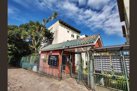 Apartamento à venda com 76m², 3 quartos e sem vaga Apartamento à venda com 76m², 3 quartos e sem vagaFachada e portaria
