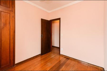 Apartamento à venda com 80m², 3 quartos e 2 vagas Apartamento à venda com 80m², 3 quartos e 2 vagasQuarto 2