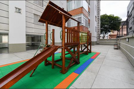 Apartamento à venda com 80m², 3 quartos e 2 vagas Apartamento à venda com 80m², 3 quartos e 2 vagasÁrea comum - Playground