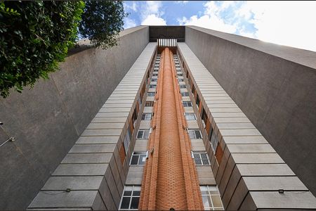 Apartamento à venda com 80m², 3 quartos e 2 vagas Apartamento à venda com 80m², 3 quartos e 2 vagasFachada