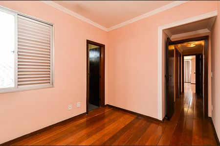 Apartamento à venda com 80m², 3 quartos e 2 vagas Apartamento à venda com 80m², 3 quartos e 2 vagasSuíte