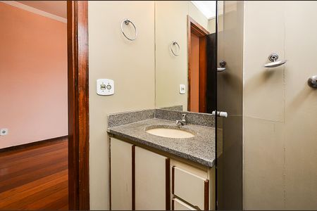 Apartamento à venda com 80m², 3 quartos e 2 vagas Apartamento à venda com 80m², 3 quartos e 2 vagasBanheiro Suíte