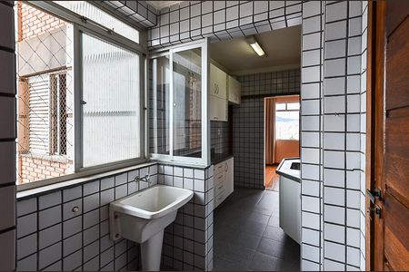 Apartamento à venda com 80m², 3 quartos e 2 vagas Apartamento à venda com 80m², 3 quartos e 2 vagasÁrea de Serviço
