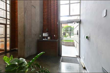 Apartamento à venda com 80m², 3 quartos e 2 vagas Apartamento à venda com 80m², 3 quartos e 2 vagasHall de entrada