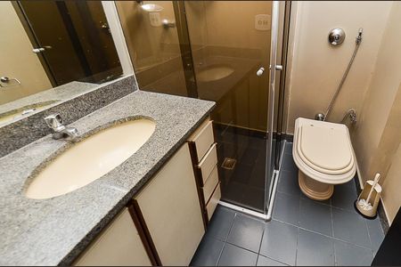 Apartamento à venda com 80m², 3 quartos e 2 vagas Apartamento à venda com 80m², 3 quartos e 2 vagasBanheiro Suíte