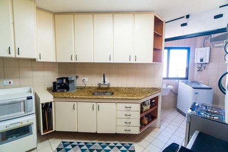 Apartamento à venda com 83m², 2 quartos e 1 vagaCozinha