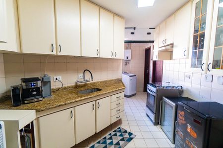 Apartamento à venda com 83m², 2 quartos e 1 vagaCozinha