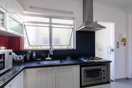 Apartamento para alugar com 76m², 2 quartos e 1 vagaCozinha