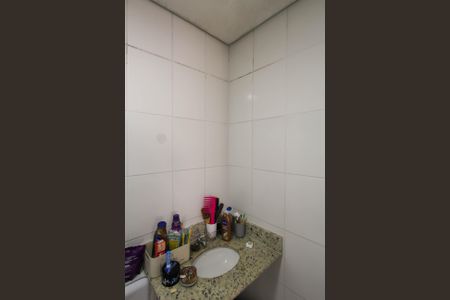 Apartamento para alugar com 45m², 2 quartos e sem vaga Apartamento para alugar com 45m², 2 quartos e sem vagaBanheiro