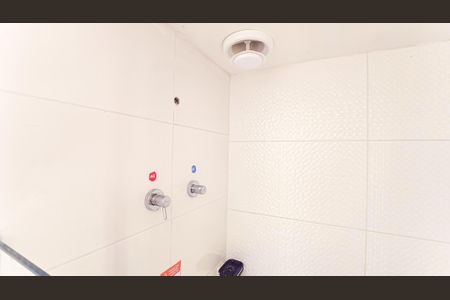 Apartamento para alugar com 41m², 2 quartos e sem vagaBanheiro