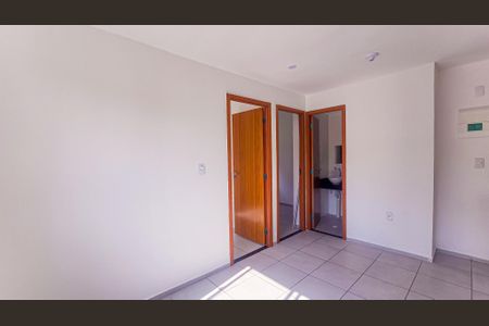 Sala de apartamento para alugar com 2 quartos, 41m² em Del Castilho, Rio de Janeiro
