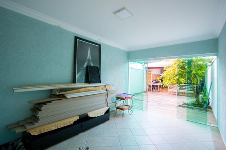 Casa à venda com 314m², 4 quartos e 5 vagas Casa à venda com 314m², 4 quartos e 5 vagasSalão